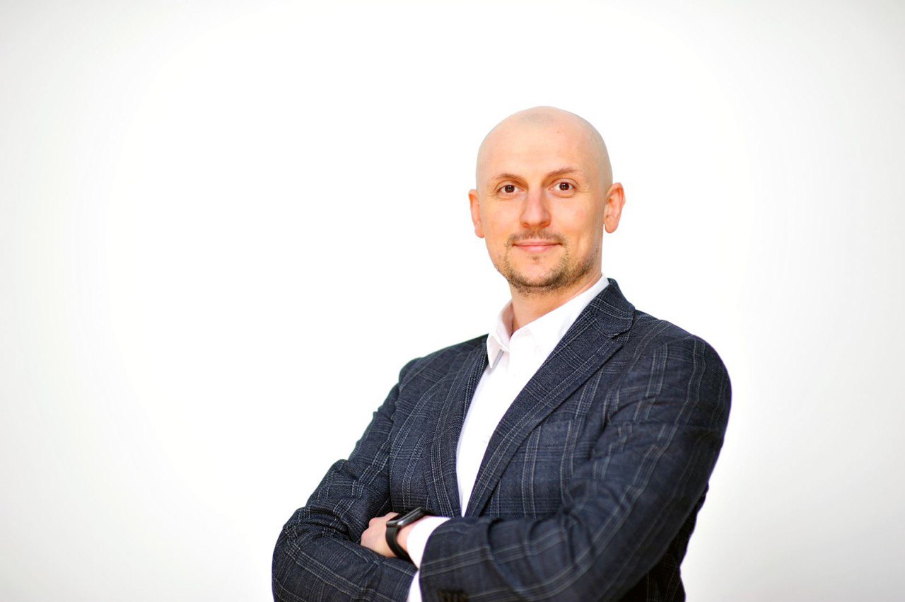 Медицинские данные украинцев: кто может смотреть вашу историю болезней и защищена ли она от "слива"